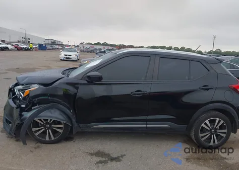 2019 Nissan Kicks Sr z USA, uszkodzony, nr VIN 3N1CP5CU7KL535923
